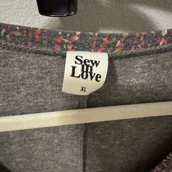 Comfy Tee - Picture 4 of 4